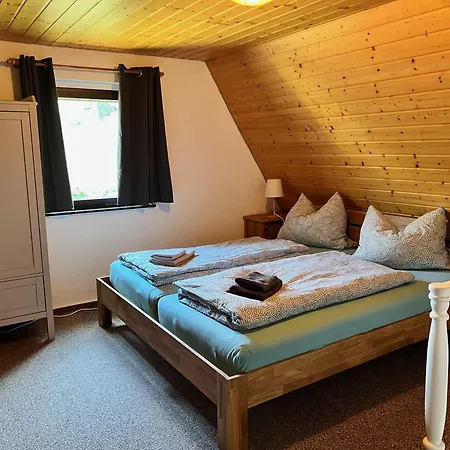 Urige Berghuette Mit Kamin Und Sauna Im Erzgebirge Nahe Schwarzwassertal * Pobershau