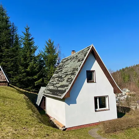 Urige Berghuette Mit Kamin Und Sauna Im Erzgebirge Nahe Schwarzwassertal *